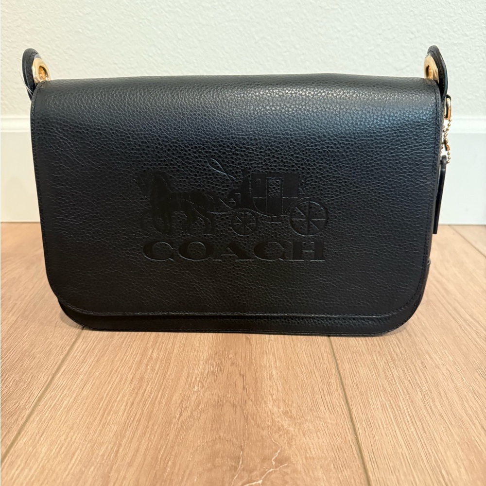 Coach Jes messenger black new with tag
Style No. F72703
